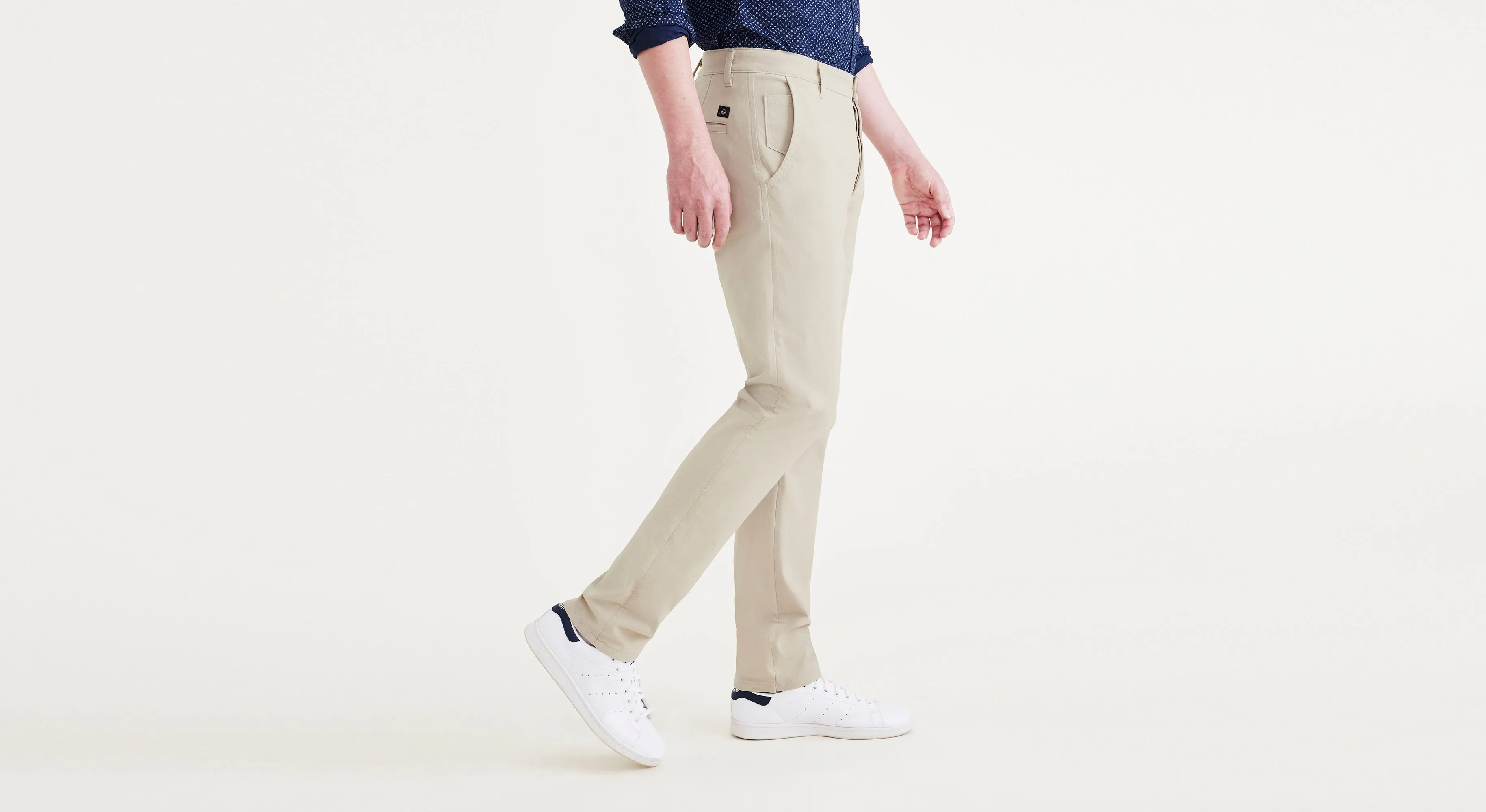 Men's Slim Fit Supreme Flex Alpha Khaki Pants