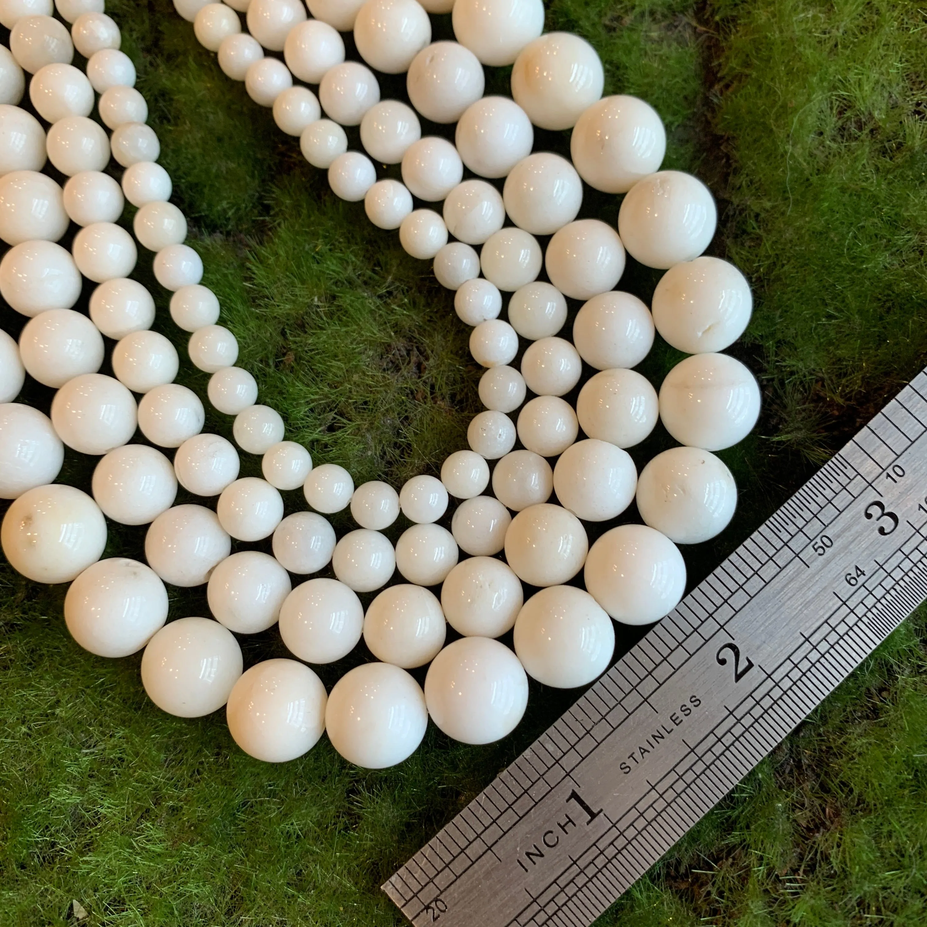 Natural White Jade Rounds